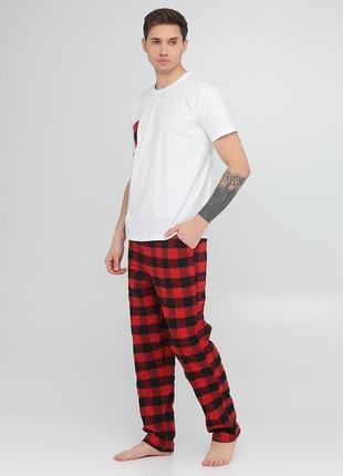 Мужская пижама в клетку футболка и штаны