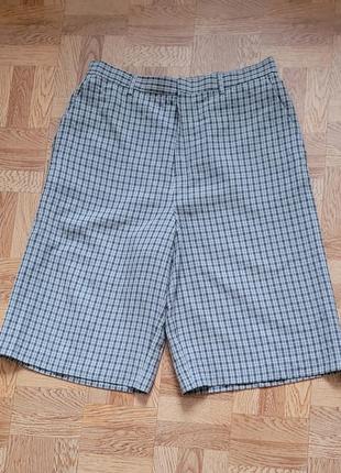Шорти сірі широкі бермуди в клітинку нижче коліна розмір m-l