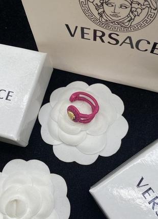 Колье в стиле versace 2