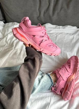 Balenciaga track pink