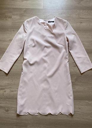 Розовое платье xs