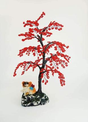 Дерево із бісеру з собакою1 фото