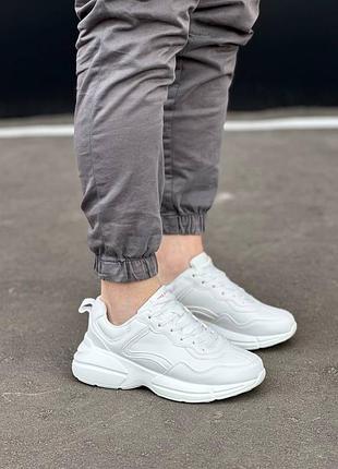 Чоловічі білі кросівки 👟