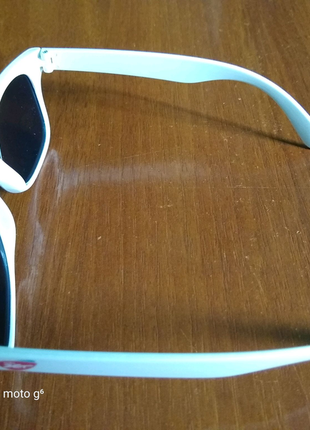 Сонцезахисні окуляри