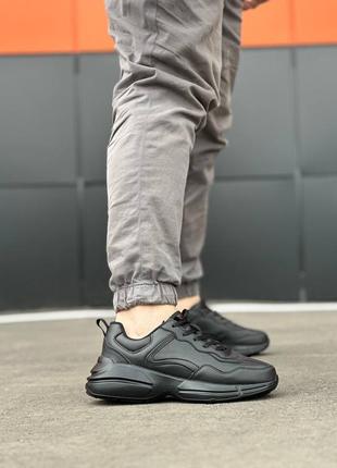 Чоловічі чорні кросівки👟