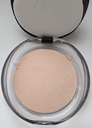 Пудра для обличчя mac запечена тон 04 luminys silk baked face powder2 фото