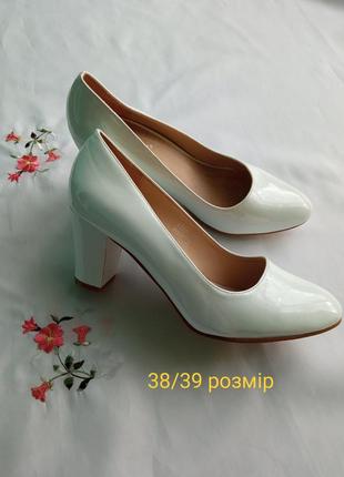 ‼️скидка!!️ женская обувь/ белые лаковые туфли, свадебные туфли лодочки 🤍 38/39 размер1 фото