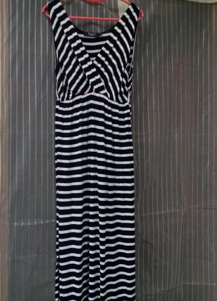 Стильное платье сарафан с распорками в полоску