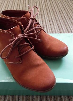 Полуботинки clarks на танкетке 36р.