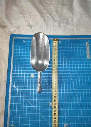 Совок для сыпучих товаров. винтаж.