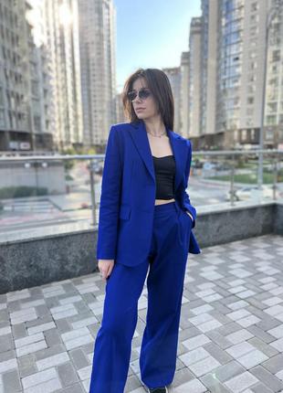 Брючний костюм