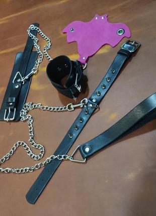 Подарочный комплект из кожи: чокер, поводок с цепью, наручники на руки