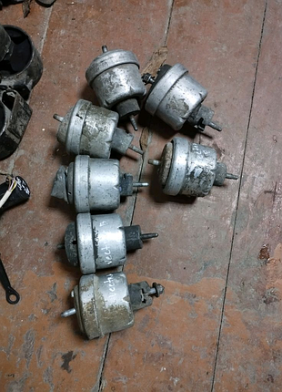 Продам подушки мотора на опель вектра б