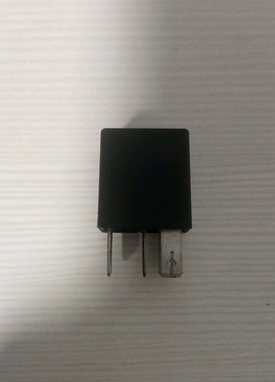 Реле на opel calibra gm 90 229 206