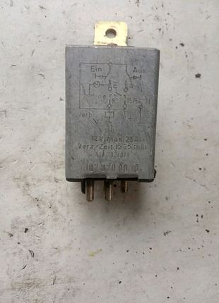 Реле обігріву заднього скла мерседес 123 а 107-820-00-10