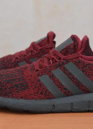 Мужские бордовые кроссовки adidas swift run, 43 размер. оригинал3 фото