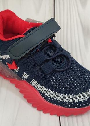 Светящиеся кроссовки в сеточку для мальчика 22 23 24 размер