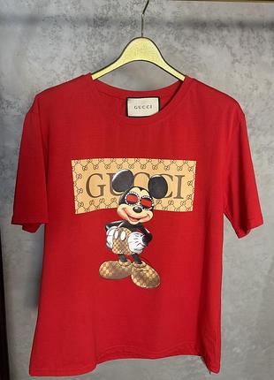Футболка модного дома « gucci »