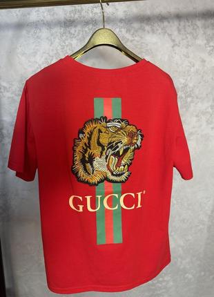 Футболка модного дома « gucci »3 фото