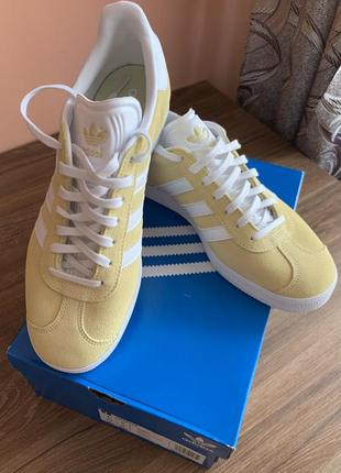 Кросівки adidas originals gazelle gx22031 фото