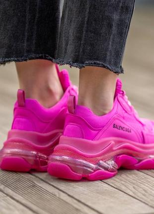 Женские кроссовки balenciaga triple-s dark pink 36-37-382 фото