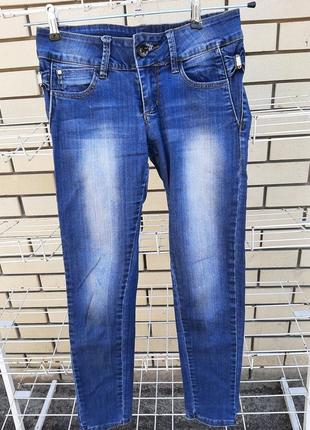 Джинсы женские, размер 27.
