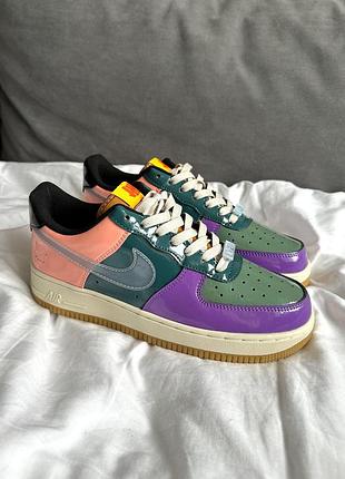 Класні жіночі кросівки nike air force 1 low x undefeated coloured кольорові