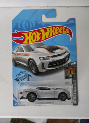 Модель hot wheels ('18 copo camaro ss)