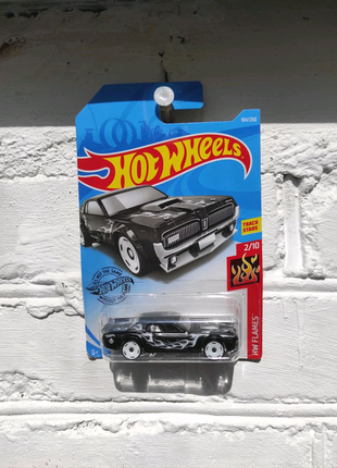 Модель hot wheels ('68 mercury cougar)
