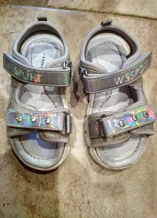 Босоножки кожа -ткань с люрексом *брендовые* смотрите.