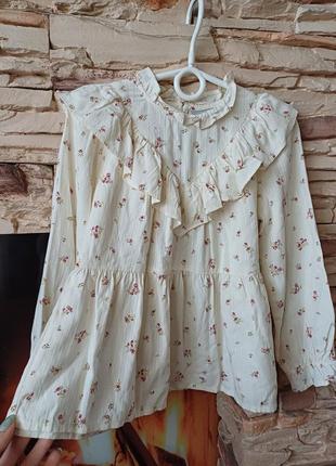 Рубашка блуза на девочку 5 р