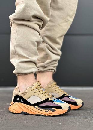 Чоловічі кросівки бежеві з чорно-помаранчевими вставками👟