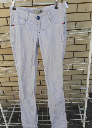 Брюки женские стрейчевые летние, размер 36.