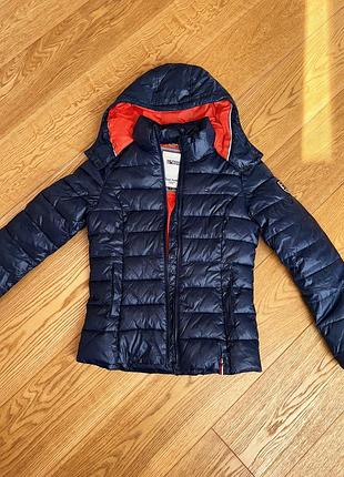 Курточка tommy hilfiger оригинал,xs-s