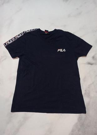 Футболка fila на лампасах