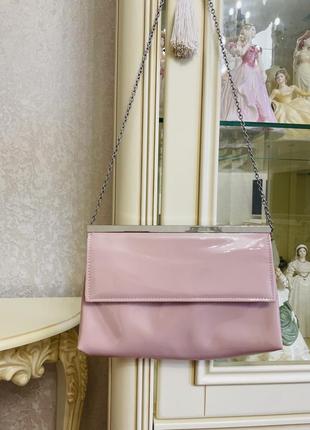 Лаковая сумка клатч нежно-розового цвета!!!