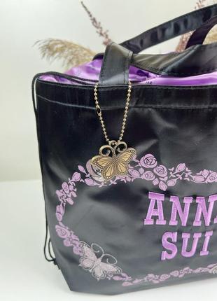 Сумка-тоут anna sui на зав’язках із вражаючою милою та елегантною вишивкою8 фото