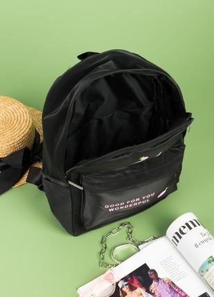 Женский черный рюкзак с принтом.4 фото