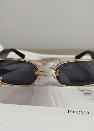 Окуляри сонцезахисні прямокутні, вузькі тренд очки чорні з кільцем модні стильні7 фото