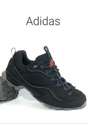 Кожаные трекинговые кроссовки adidas sahale x black оригинал1 фото
