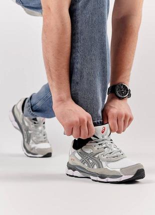 Чоловічі замшеві сітка кросівки asics gel-nyc gray white silver, чоловічі кеди асикс сірі. чоловіче взуття2 фото