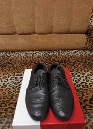 Стелька 24,5 р. 38-38,5 чудесные мягенькие кожаные классические фирмы clarks туфли,лоферы балетки дерби  оксфорды мешты лодочки ботинки без ньюансов9 фото