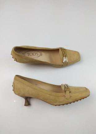 Красиві зручні туфлі tod's