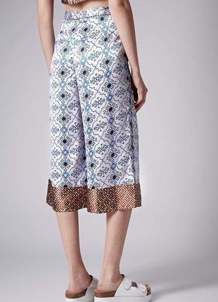 Атласные кюлоты topshop tile print culottes3 фото
