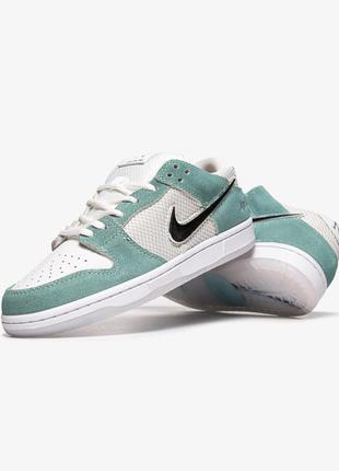 Женские кроссовки зеленые april skateboards x dunk low sb 'turbo green' nike