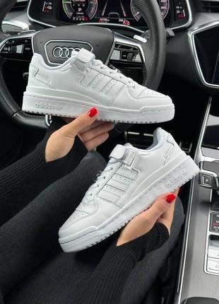 Жіночі шкіряні кросівки adidas originals forum 84 low new all white, кеди адідас білі. жіноче взуття