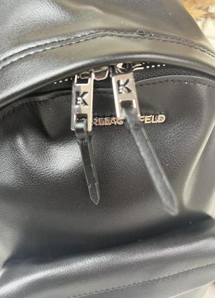 Кожаный рюкзак женский karl lagerfeld k/ikonik metal pin backpack оригинал2 фото