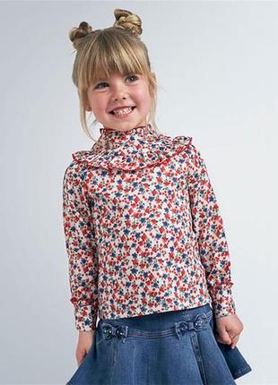 Неймовірна стильна тоненька сорочка з рюшами для дівчинки 3р mayoral4 фото