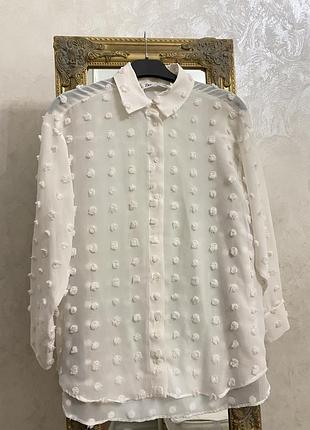 Шикарная белая блуза zara с пупырышками