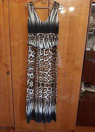 Сукні з леопардовим принтом.2 фото